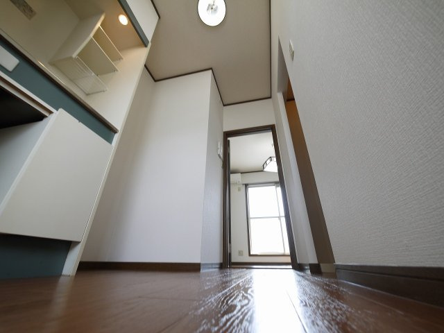 ハイツニューアイリスの玄関