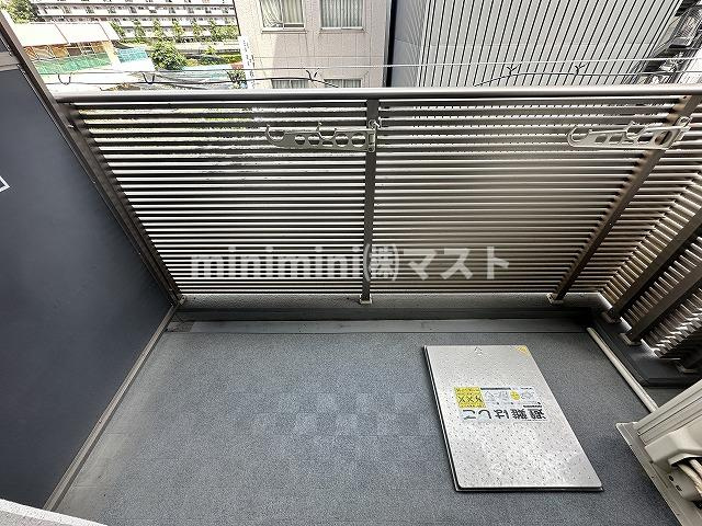 アール大阪グランデのバルコニー