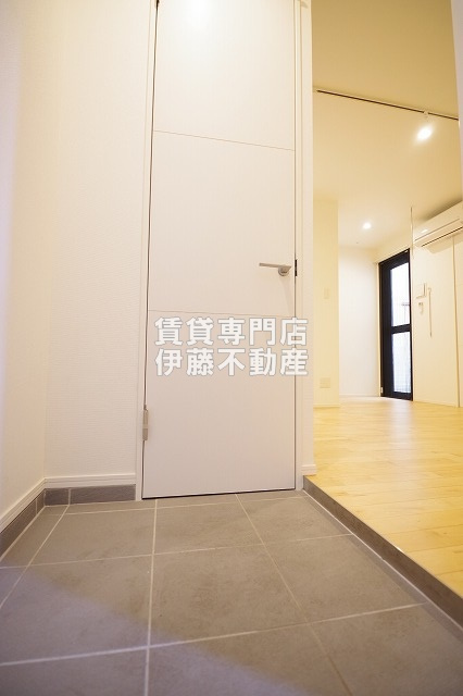 COZY大曽根の玄関