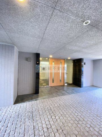 コンフォリア要町のエントランス