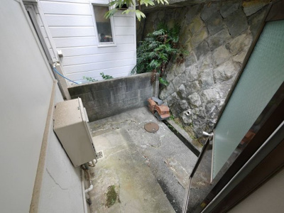 【庭】 | 鈴蘭台東町2丁目貸家