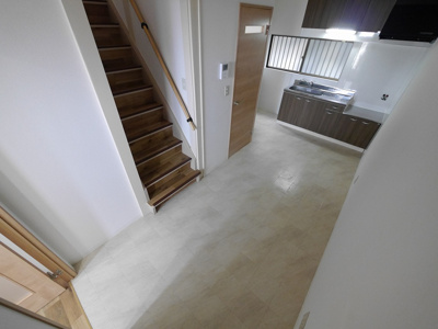 【居間・リビング】 | 鈴蘭台東町2丁目貸家