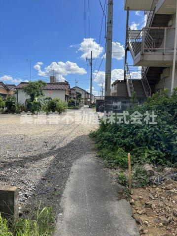 ５９３３９　岐阜市鏡島中土地の前面道路含む現地写真