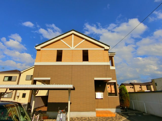 プラシードアルバの外観