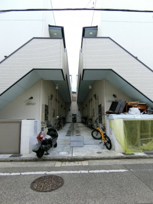 【エントランス】 | アロンゾ鳳