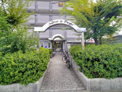 【エントランス】 | メゾン・ド・シャルジェ | エントランスです