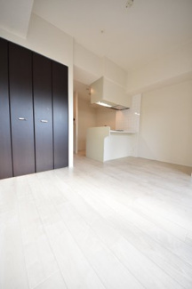 【居間・リビング】 | プレサンス三宮フラワーロード