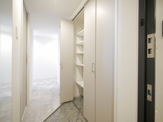 【玄関】 | メゾンMT北野