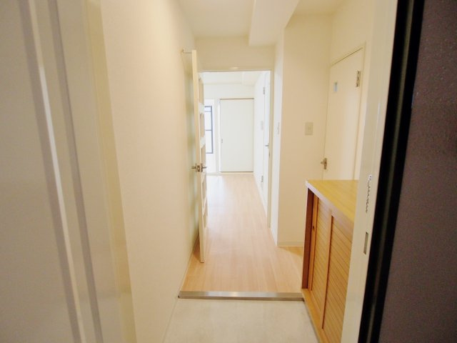 日宝ポニクレール府中の玄関