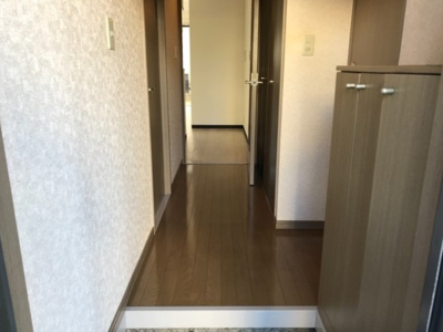 【玄関】 | エスポアガーデン | ※同物件・同タイプの写真です。
