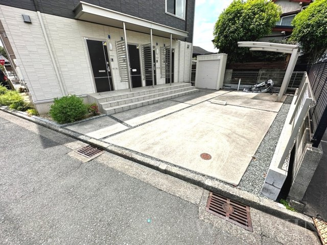カトルの駐車場
