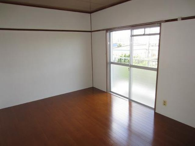 フモトハイツの洋室