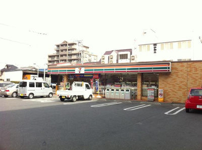 【周辺】 | フラット川口南 | 徒歩２分／セブンイレブン