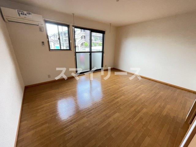 ベルドムールCTDの居間・リビング