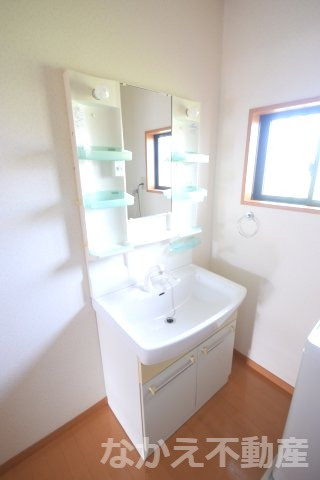 【洗面所】 | ゆったりとスペースのある洗面所