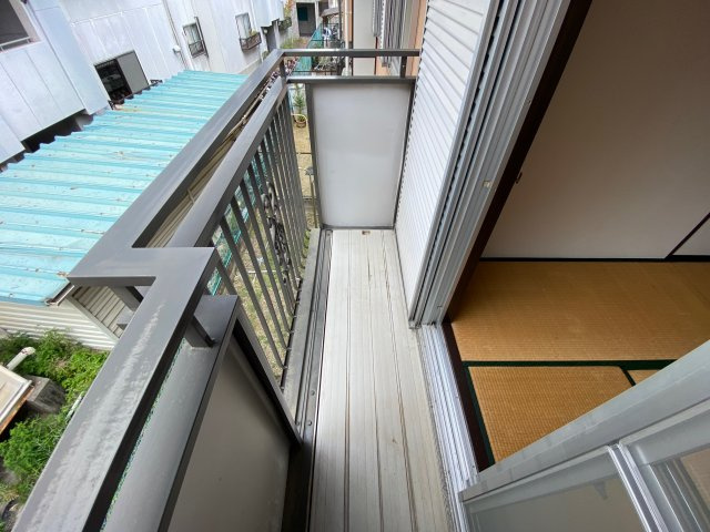 沼善ハイツのバルコニー