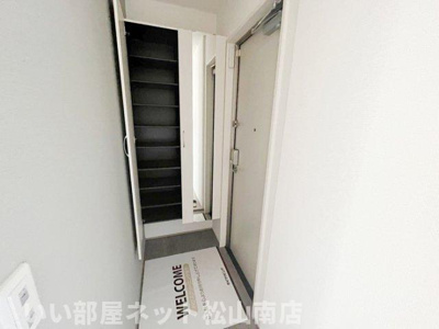 【玄関】 | マノワール南町