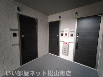 【エントランス】 | ＯＴＴ’ｓ　ＲⅢ