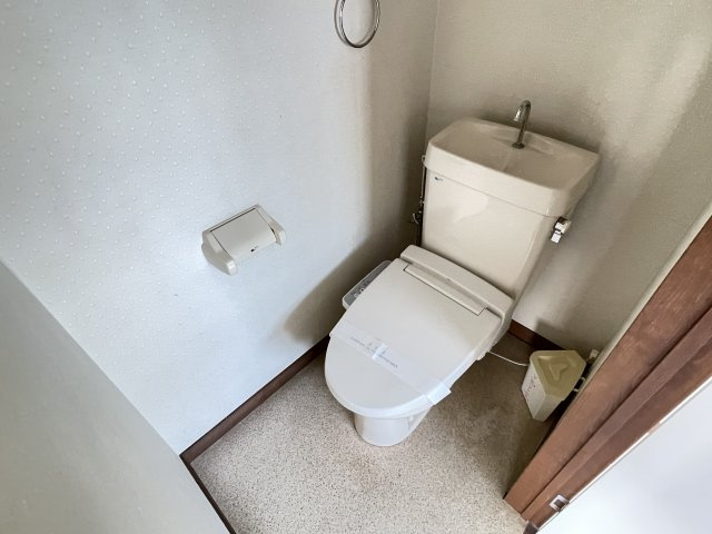 コーポフレンズのトイレ|コンパクトで使いやすいトイレです