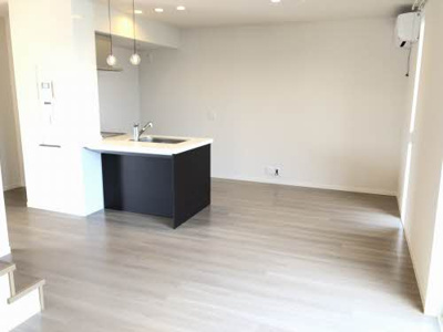 【居間・リビング】 | トスカーナガーデン　B棟