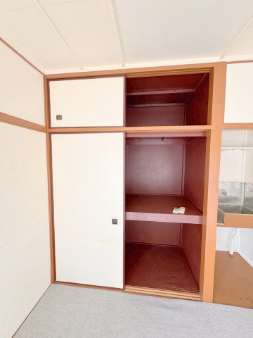 シャトー岸町の収納