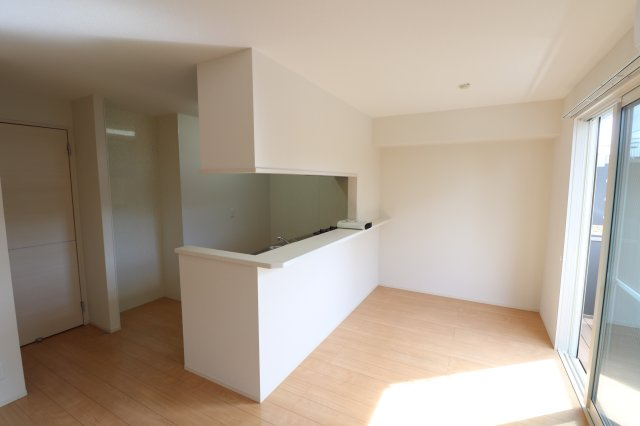 レコルトCの居間・リビング