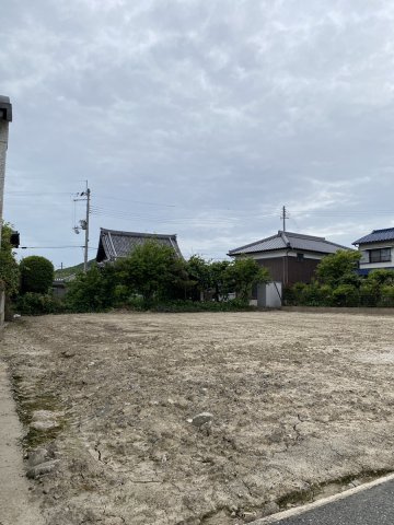揖保郡太子町矢田部／売土地の前面道路含む現地写真