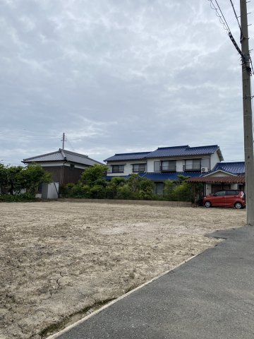 揖保郡太子町矢田部／売土地の前面道路含む現地写真