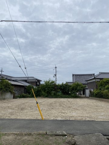 揖保郡太子町矢田部／売土地の前面道路含む現地写真