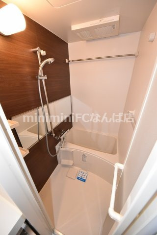 レオンコンフォート本町クレセントの浴室