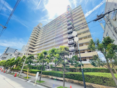 【外観】 | ファミール弁天町パークサイド | ■SRC造15階建、総戸数109戸の管理体制良好なマンション。公園や小学校も近い緑豊かな住宅地