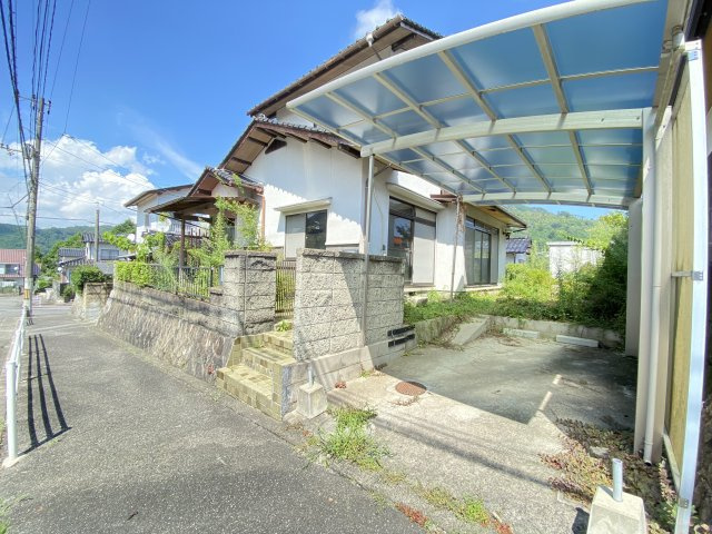 売土地　　あさひが丘9丁目の前面道路含む現地写真