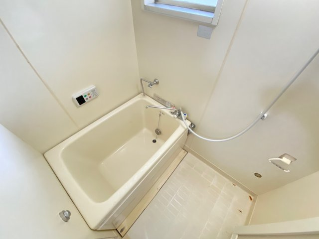 ハイツ向陽の浴室