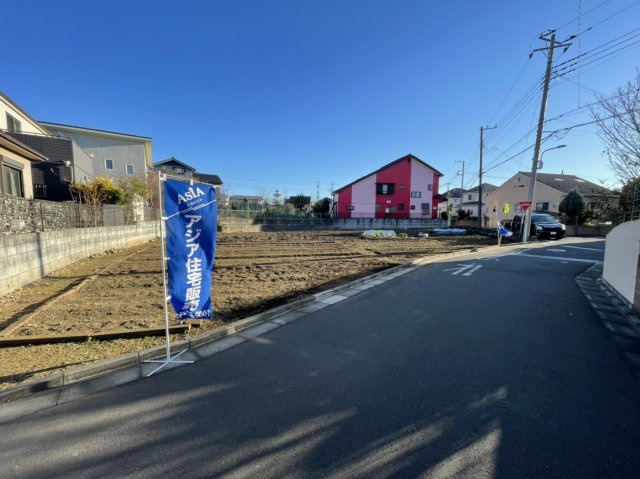 川越市寺尾　土地の前面道路含む現地写真|並列駐車可能です！◇前面道路４．７ｍ公道に接道幅が広い為お車の出し入れもラクラクです♪