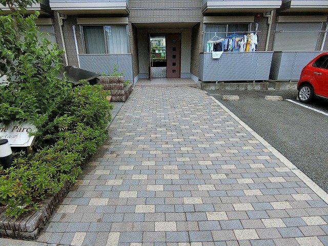 ラフィネパルクのエントランス