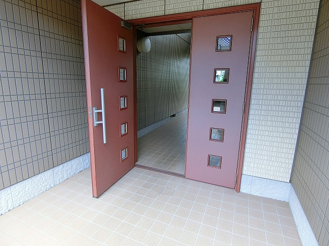 ラフィネパルクのエントランス