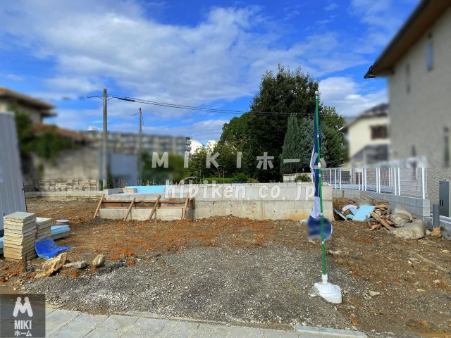 箕面市粟生間谷西2丁目　新築戸建