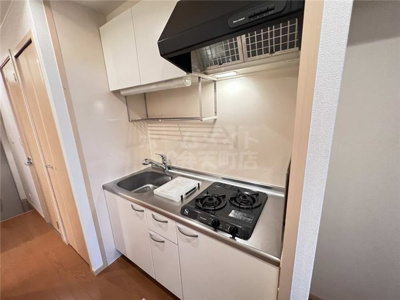 【キッチン】 | メゾンEMI | キッチンでお料理をお楽しみください