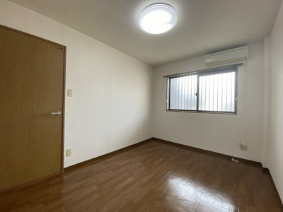 【寝室】 | フォブール竹内