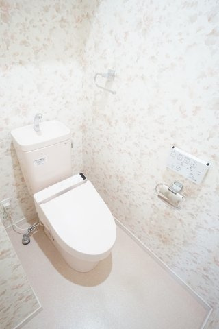 【トイレ】 | Dame Blanche | ※同物件・反転タイプの写真です。