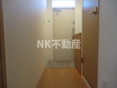 【内装】 | メゾン・ド・ソレイユ（鴻池新田賃貸） | 廊下です