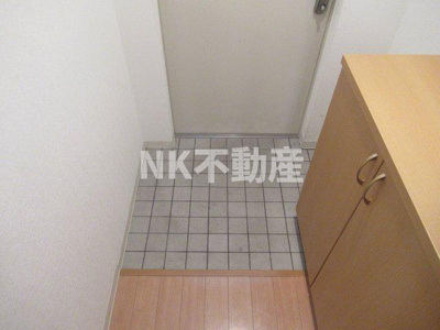 【玄関】 | メゾン・ド・ソレイユ（鴻池新田賃貸） | 落ち着いた玄関です