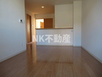 【居間・リビング】 | メゾン・ド・ソレイユ（鴻池新田賃貸） | おしゃれなリビングです