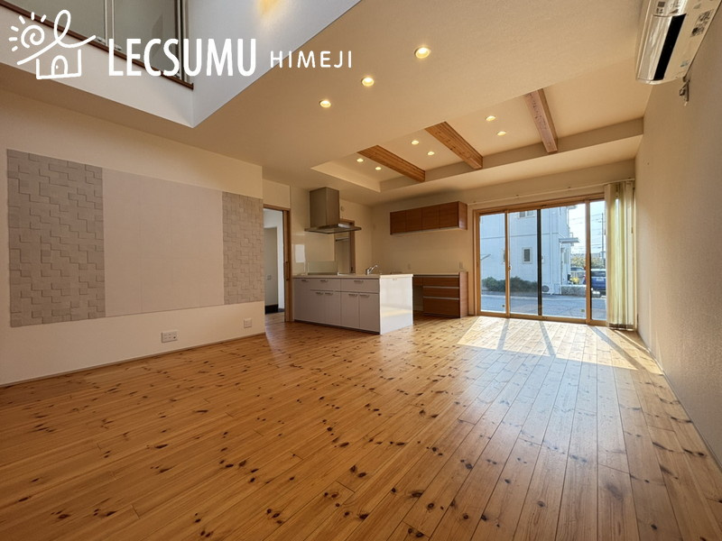 姫路市野里上野町1丁目／中古戸建の居間・リビング