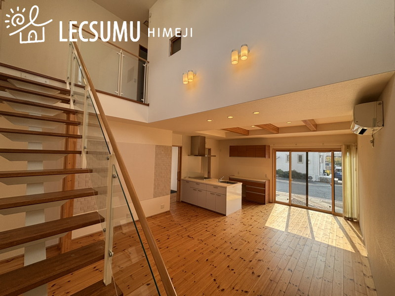 姫路市野里上野町1丁目／中古戸建の居間・リビング