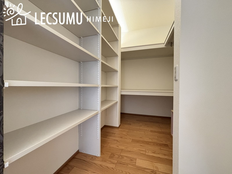 姫路市野里上野町1丁目／中古戸建の収納