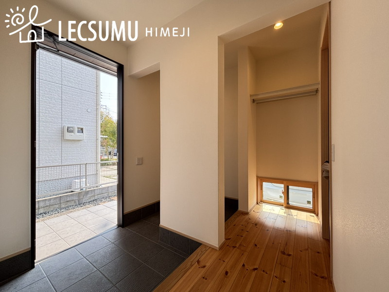 姫路市野里上野町1丁目／中古戸建の玄関