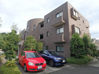 【外観】 | 緑にあふれた綺麗な外観！