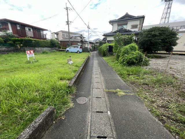 日置町712-3土地の前面道路含む現地写真