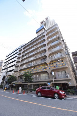 【外観】 | 南堀江スカイハイツ | ■SRC造14階建、総戸数178戸の管理体制良好なマンション。公園や小学校も近い緑豊かな住宅地